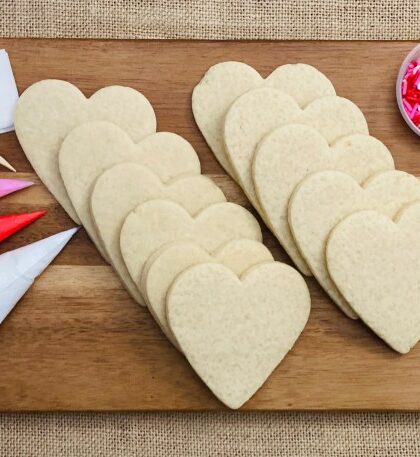 Cookie decorating kit valentines